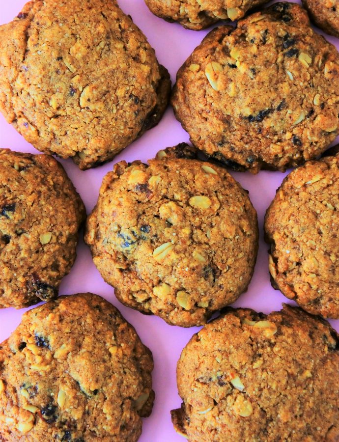 Classic Soft and Chewy Oatmeal Raisin Cookies (Gluten-Free)