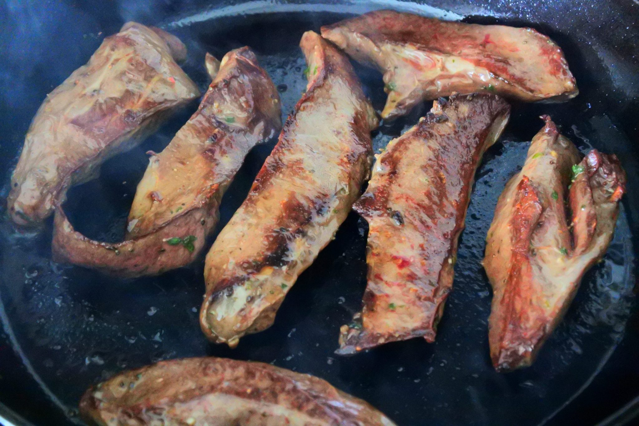 Grilled Beef Heart with a Chimichurri Sauce Kitrusy