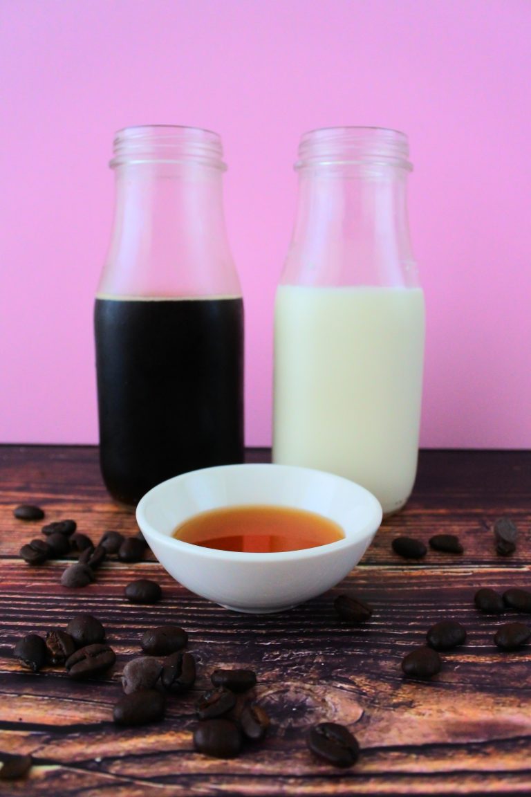 Simple 3Ingredient Iced Coffee (Starbucks Copycat recipe) Kitrusy