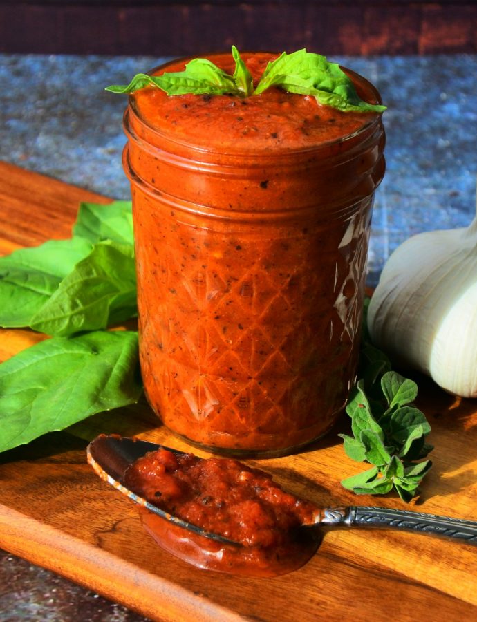 The Best 5-minute Pizza Sauce (Insanely easy to make!)