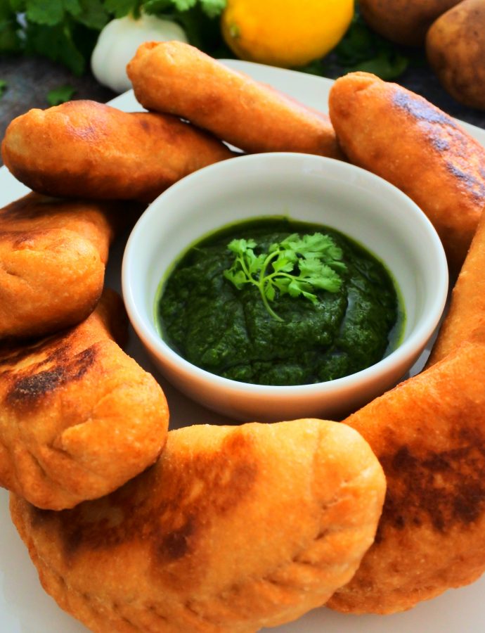 Potato Stuffed Samosas (Trinidadian Aloo pies)